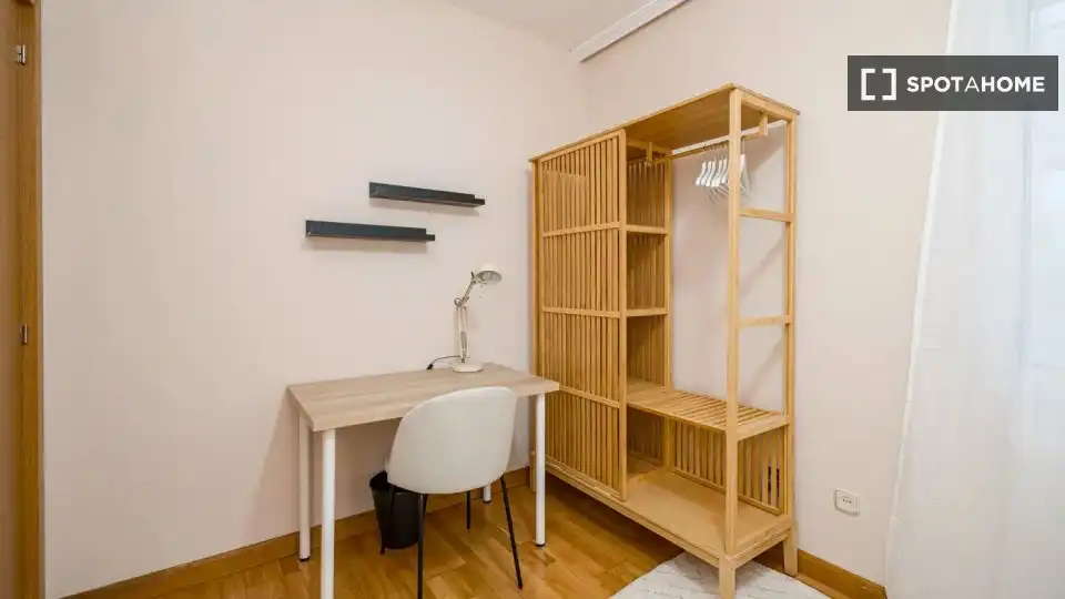 Habitación en Conde Orgaz - Piovera