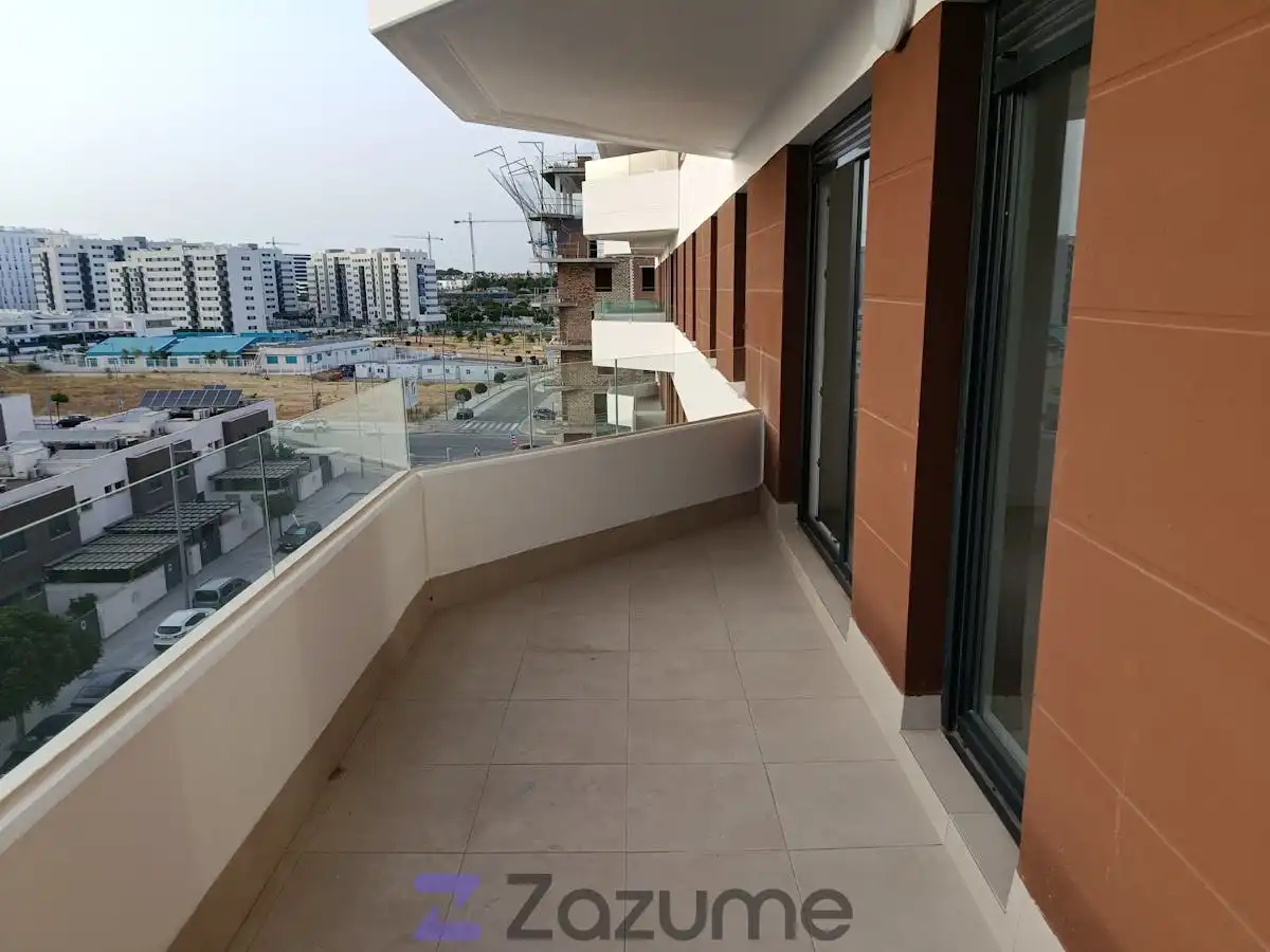 Terraza de Piso de alquiler en Dos Hermanas con Aire acondicionado, Calefacción y Terraza