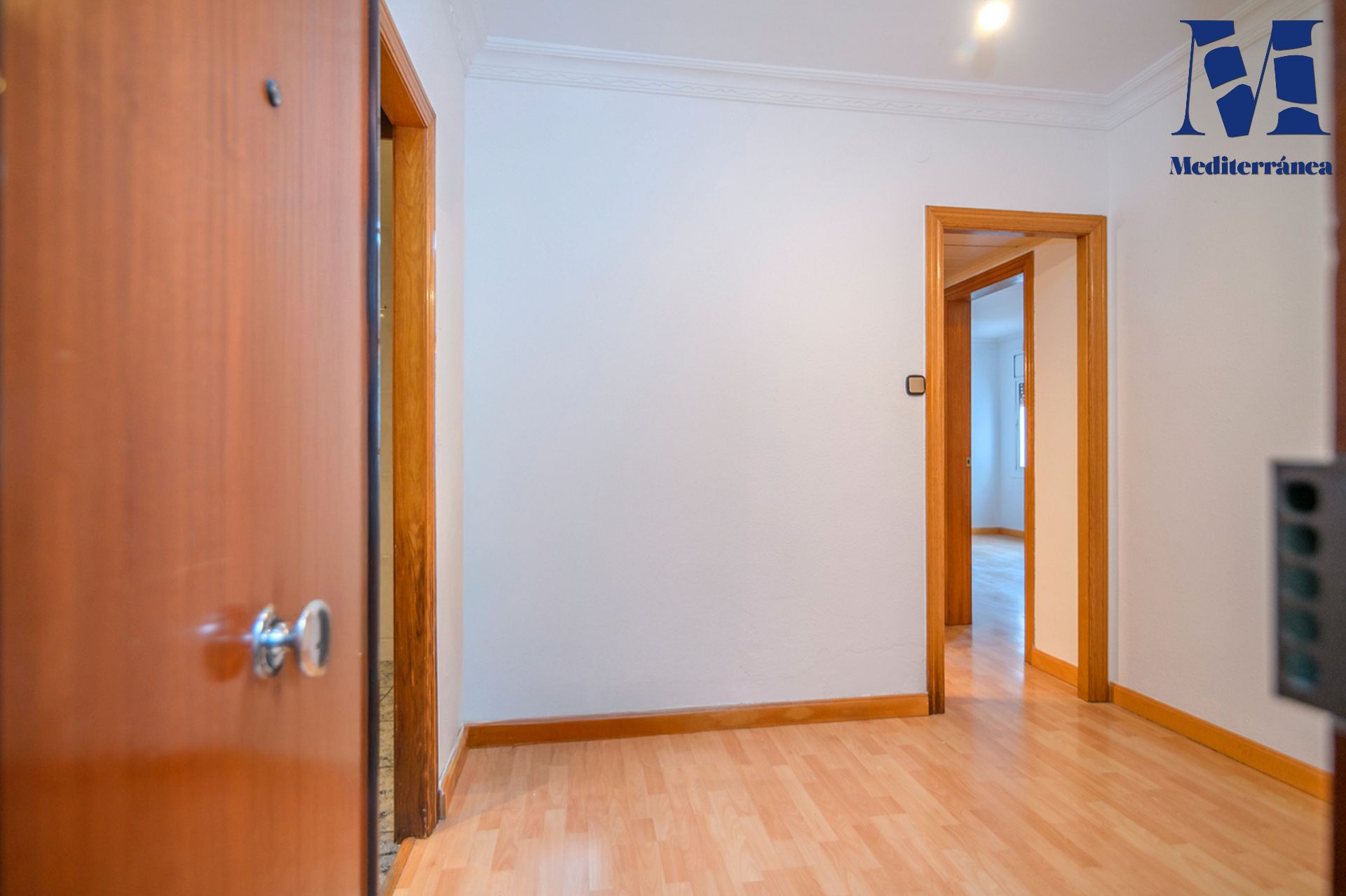 Piso en venta en El Prat de Llobregat con Calefacción, Parquet y Horno