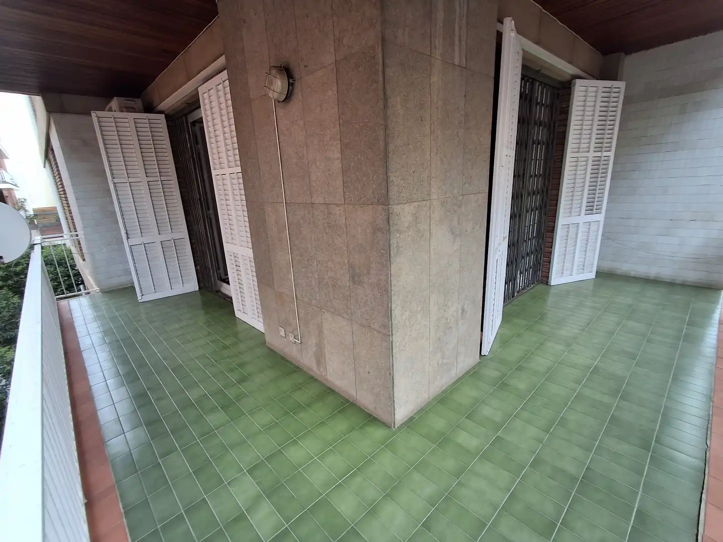 Wohnung zum Verkauf in Barcelona mit Klimaanlage, Heizung und Parkett
