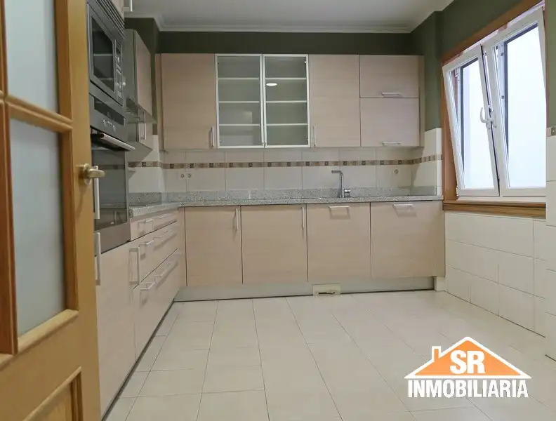 Kitchen of Flat for rent in A Coruña Capital   with Heating, Parquet flooring and Storage room