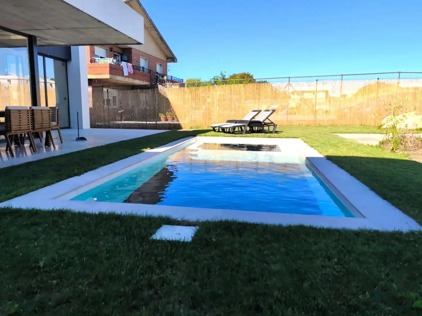 Piscina de Casa o chalet en venta en Santander con Aire acondicionado, Calefacción y Jardín privado