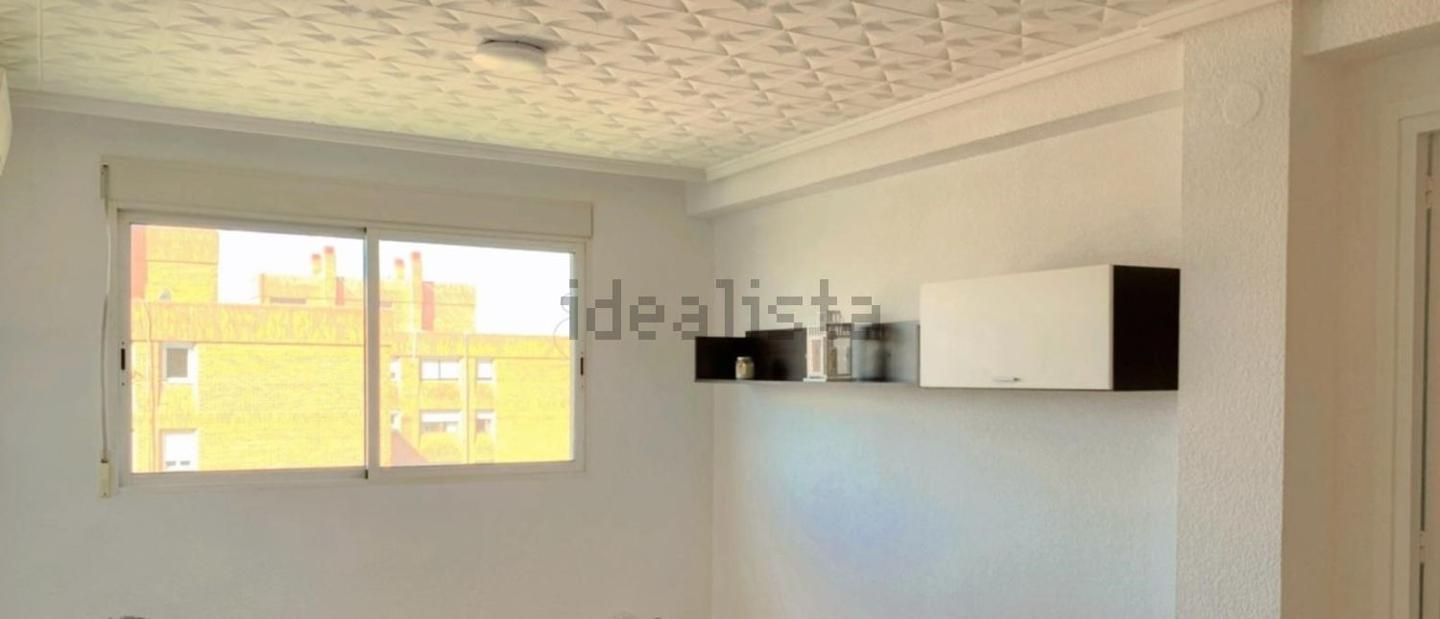 Bedroom of Flat for sale in  Valencia Capital  with Air Conditioner and Heating