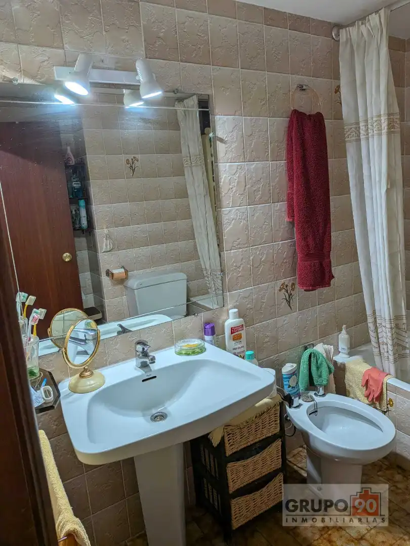 Baño de Piso en venta en Requena, Valencia