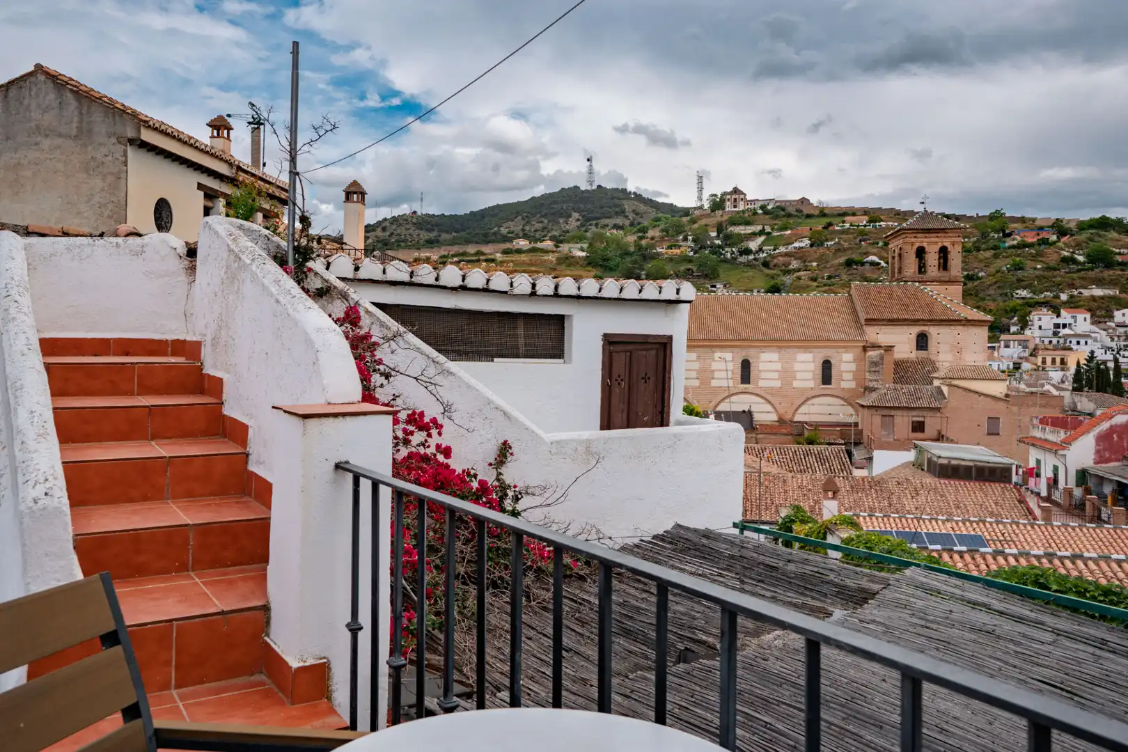 Vista exterior de Casa o xalet en venda en Granada amb Aire condicionat, Calefacció i Terrassa
