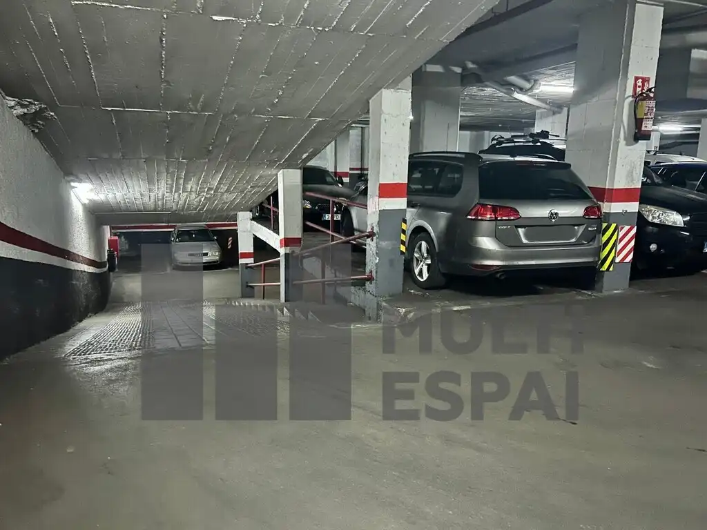 Einzelparkplatz zur Miete in Carrer de Caballero, imagen 9