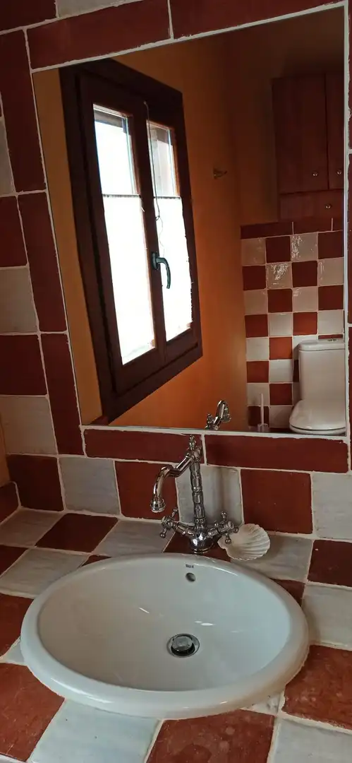 Badezimmer von Einfamilien-Reihenhaus zum Verkauf in El Pinell de Brai mit Klimaanlage, Heizung und Terrasse