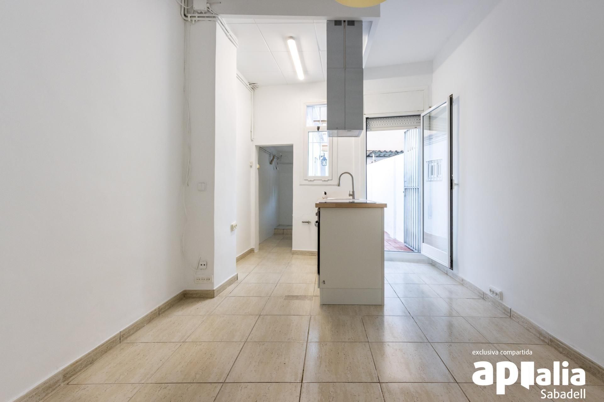 Kitchen of Flat for sale in Sabadell  with Heating
