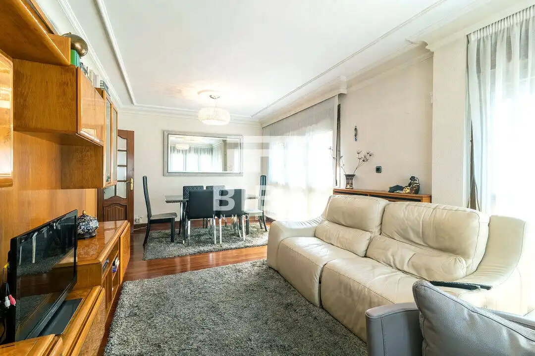 Wohnzimmer von Wohnung zum Verkauf in Arrasate / Mondragón mit Heizung, Abstellraum und Alarm