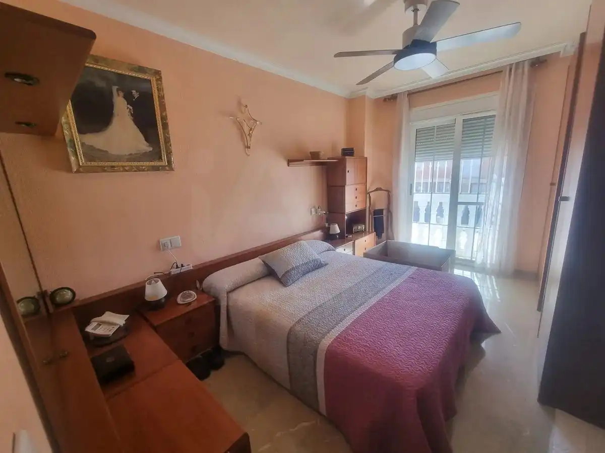 Schlafzimmer von Einfamilien-Reihenhaus zum Verkauf in Almería mit Klimaanlage, Heizung und Terrasse