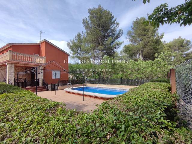 Casa-chalet en Alquiler en Batoi