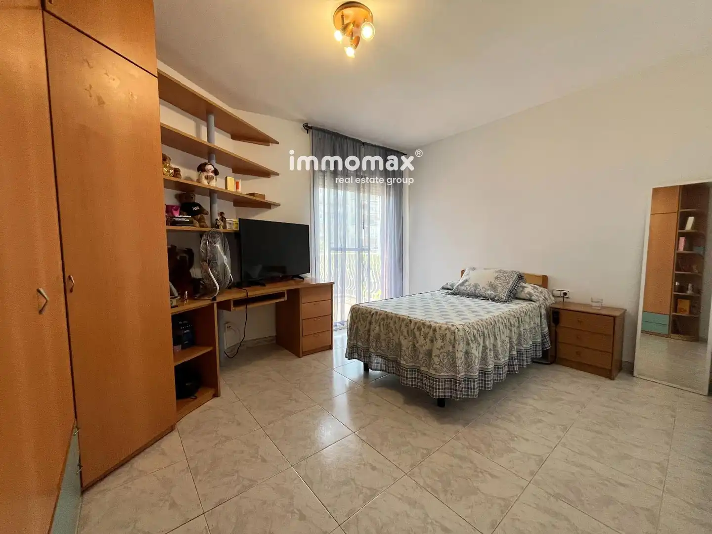 Casa adosada en venta en Vilanova i la Geltrú con Calefacción, Jardín privado y Terraza