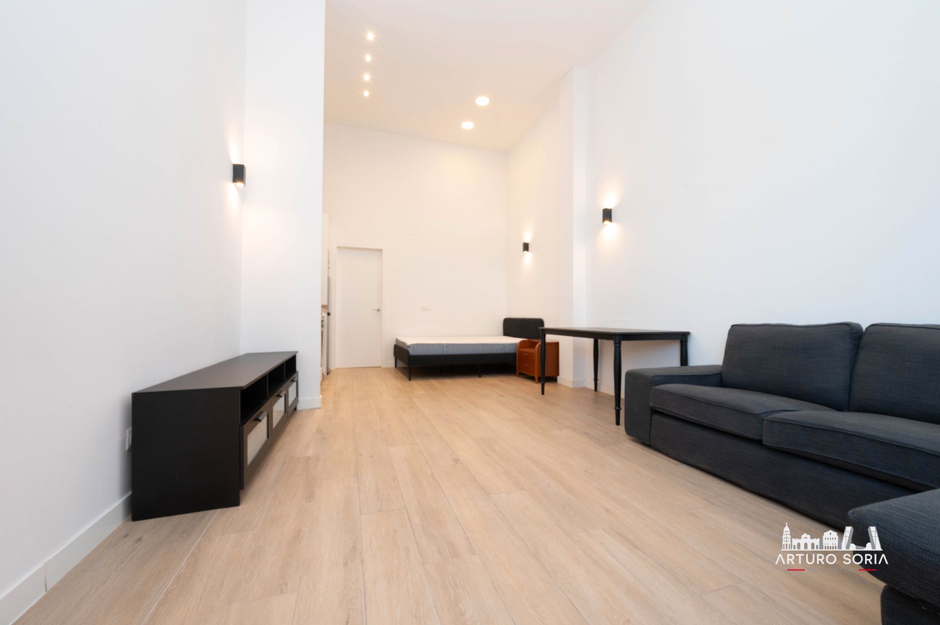 Loft to rent in  Madrid Capital  with Air Conditioner, Heating and Furnished