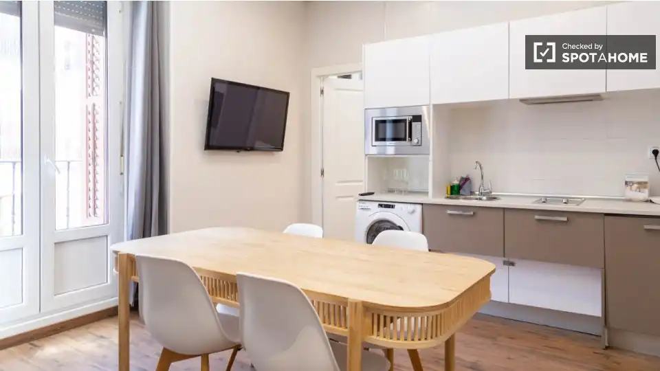 Wohnung mit Terrasse zur Miete in Centro