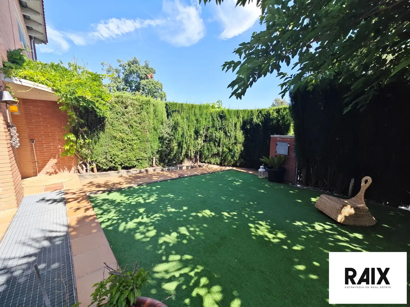 Casa adosada en venta en Carrer Garbi, Viladecavalls