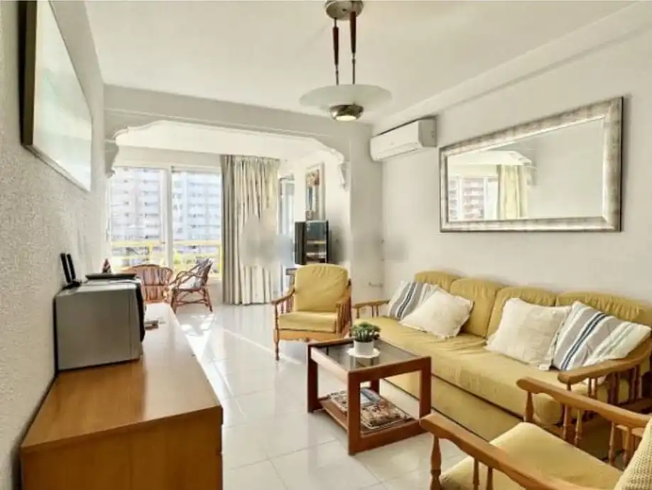 Sala de estar de Piso en venta en Benidorm con Aire acondicionado, Jardín privado y Terraza
