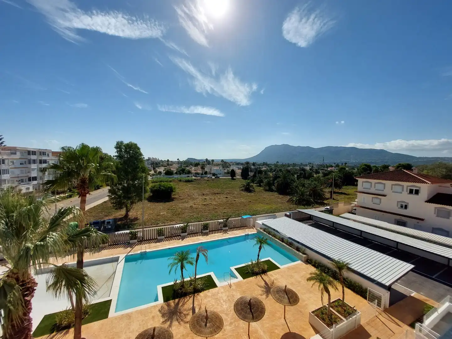 Piscina de Ático en venta en Dénia con Aire acondicionado, Calefacción y Terraza