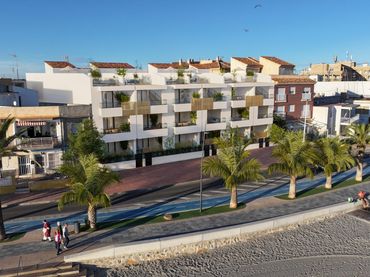 Baixos amb piscina en venda a Los Cuarteros