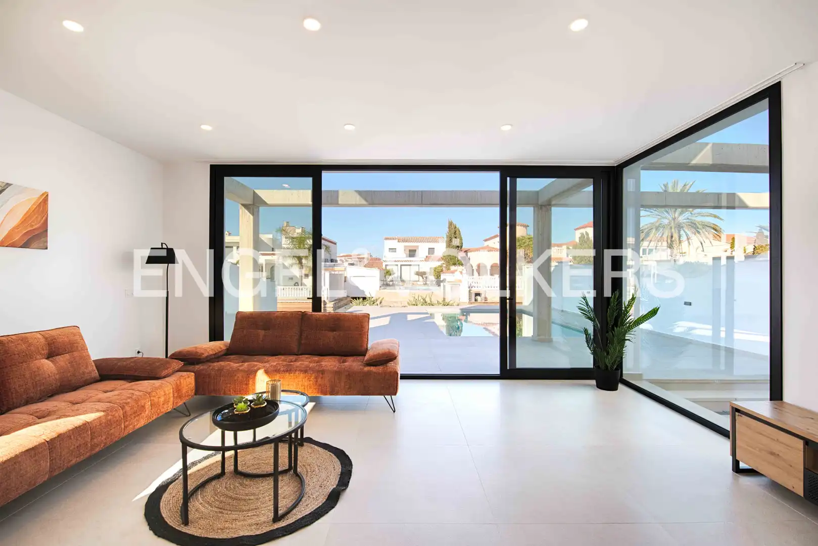 Living room of Detached homes for sale in Empuriabrava  with Terrace and Swimming Pool