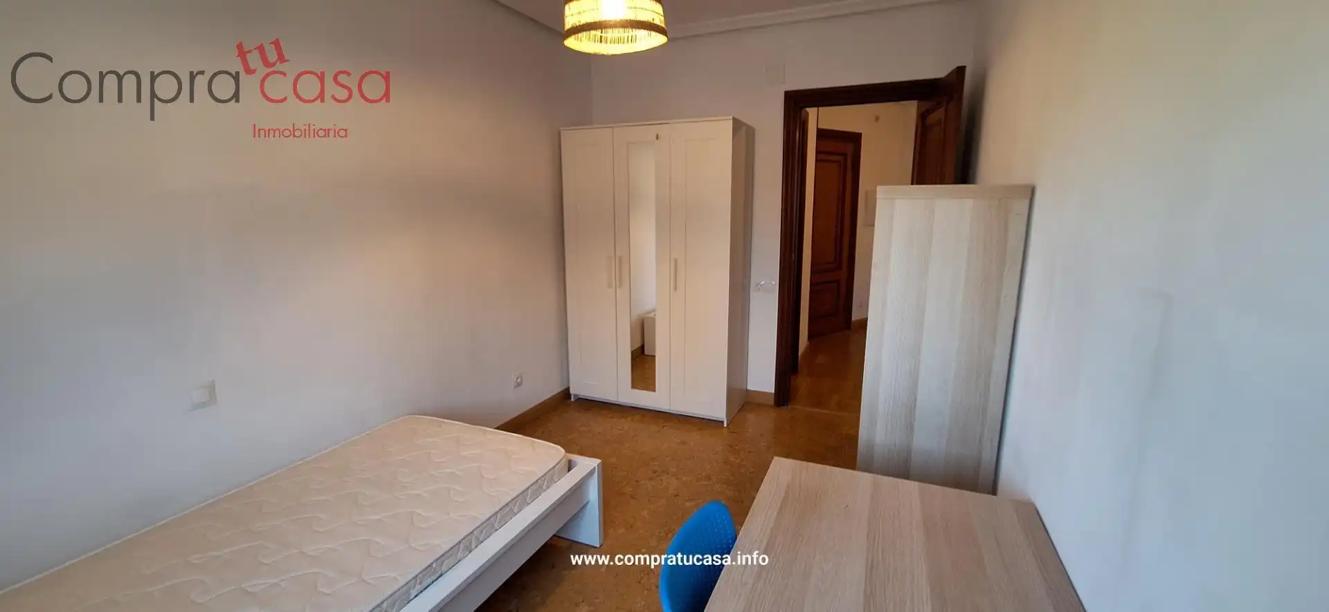 Habitación de Piso de alquiler en Segovia con Calefacción, Terraza y Amueblado