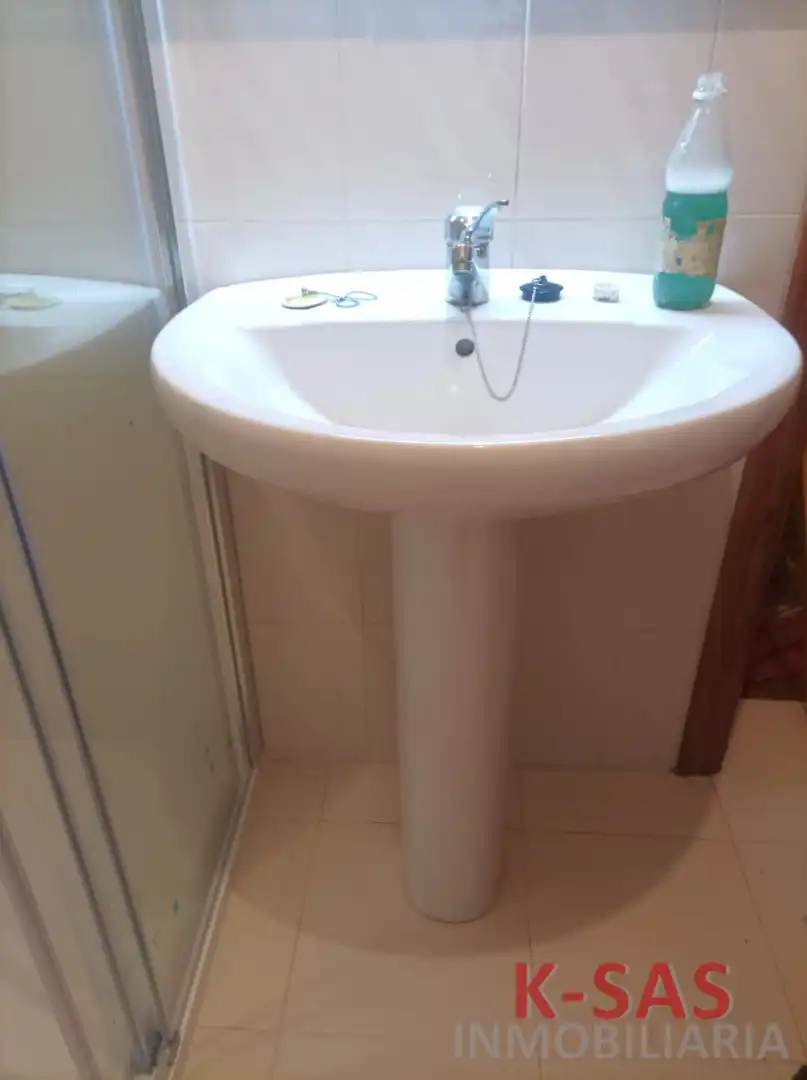 Bathroom of Houses for sale in Lobios  with Furnished