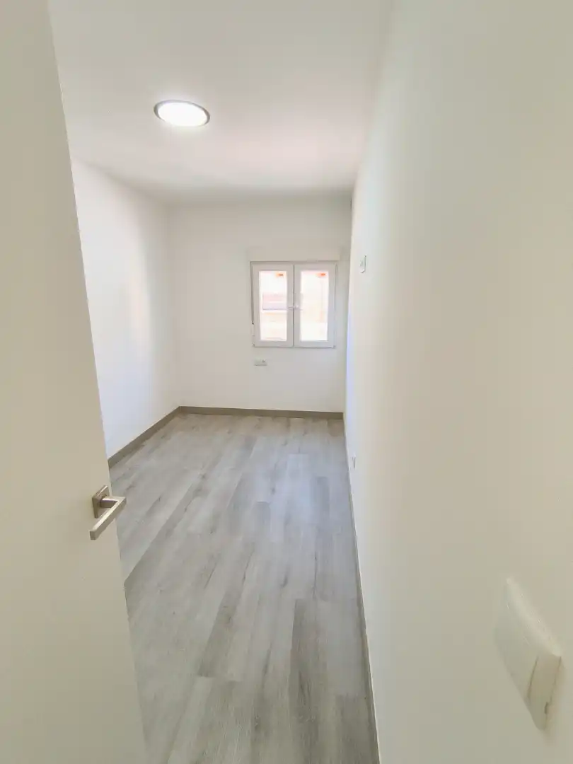 Flat for sale in Palencia  with Air Conditioner, Heating and Parquet flooring