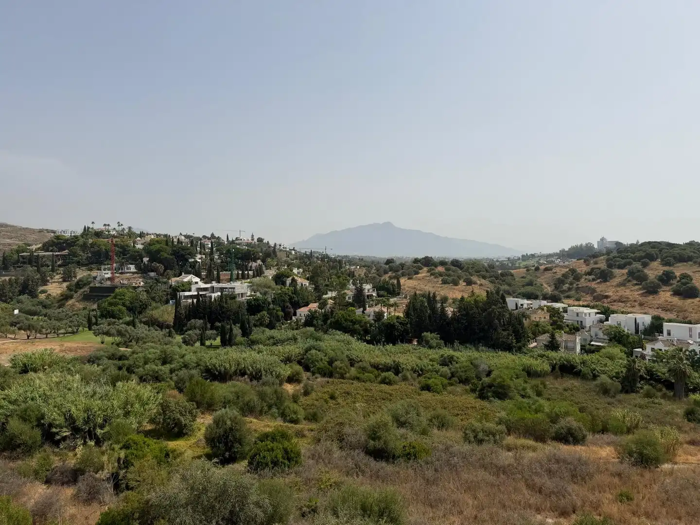 Vista exterior de Àtic en venda en Estepona amb Aire condicionat, Terrassa i Traster