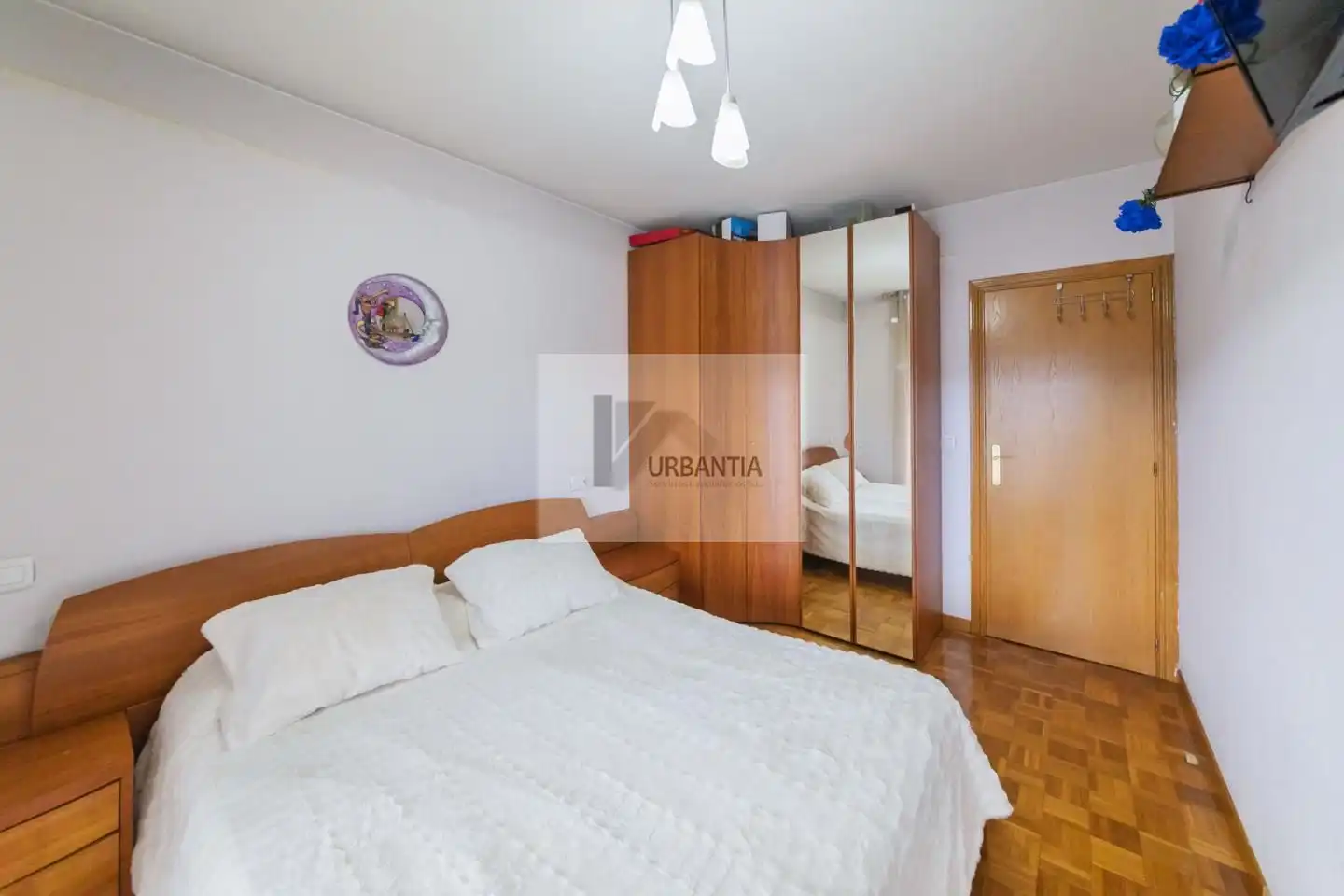Bedroom of Flat for sale in  Pamplona / Iruña  with Heating, Parquet flooring and Terrace