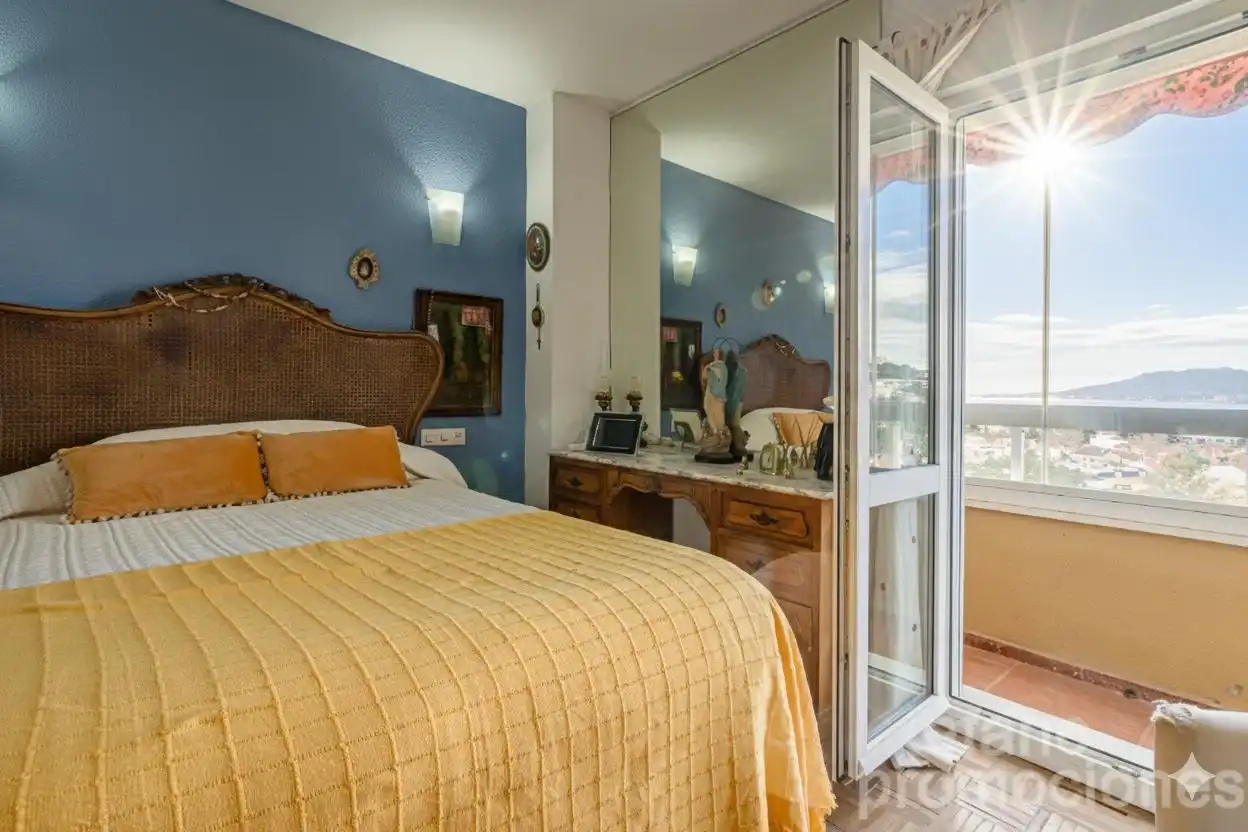 Bedroom of Flat for sale in Málaga  with Parquet flooring, Terrace and Storage room