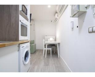 Kitchen of Flat to rent in  Barcelona Capital  with Parquet flooring and Balcony