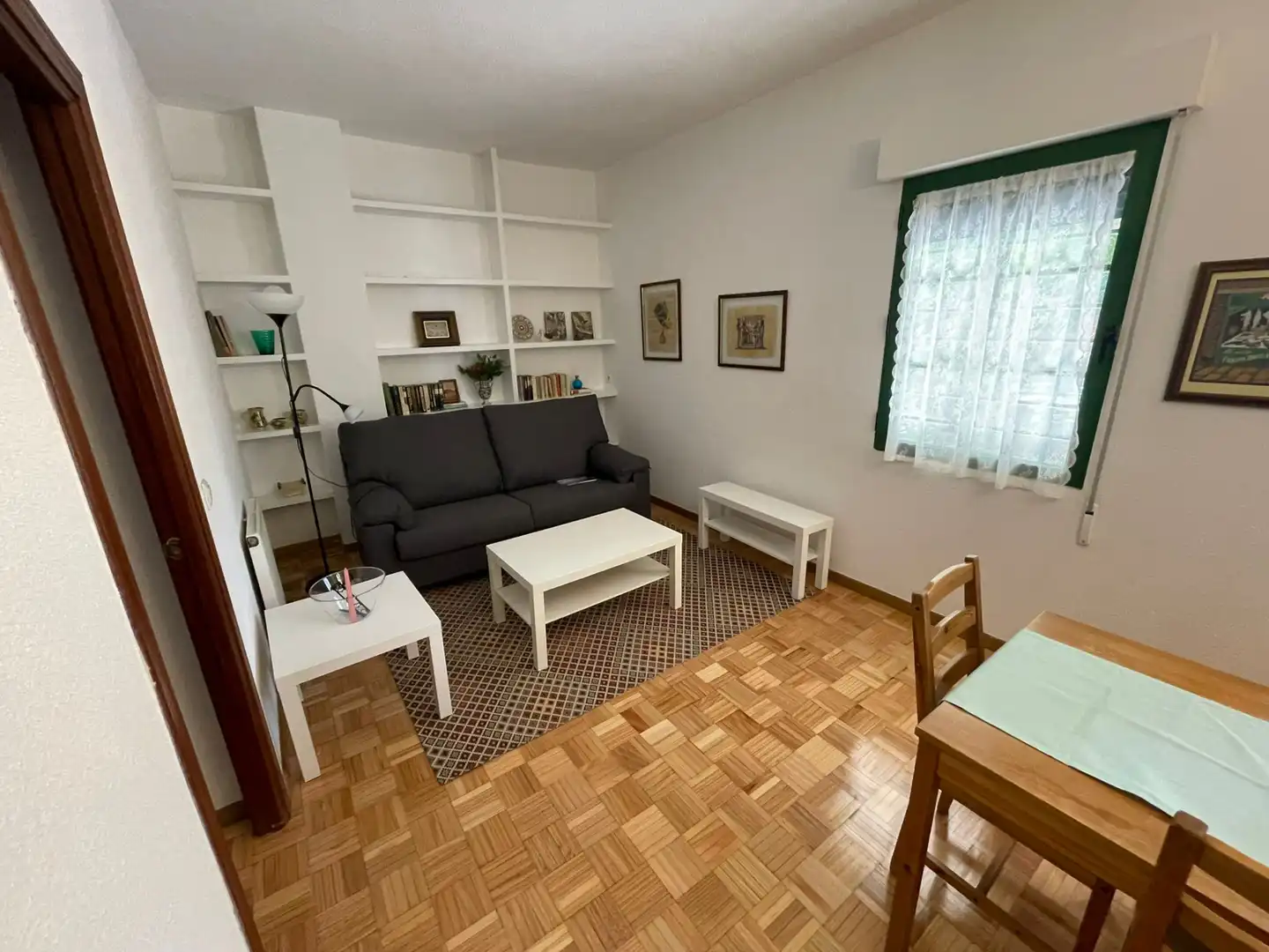 Sala de estar de Piso de alquiler en Alcalá de Henares con Calefacción, Parquet y Amueblado