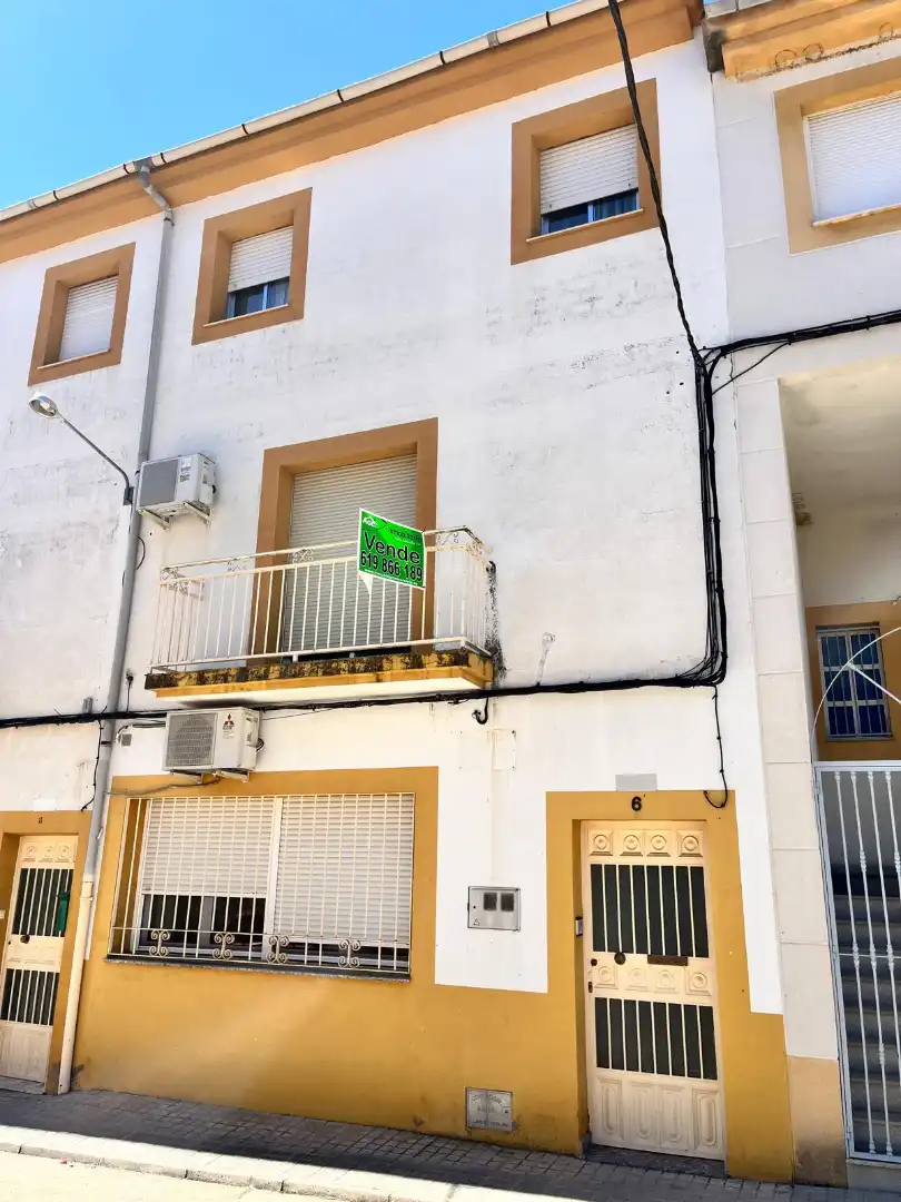 Adosado con terraza en venta en Cilleros