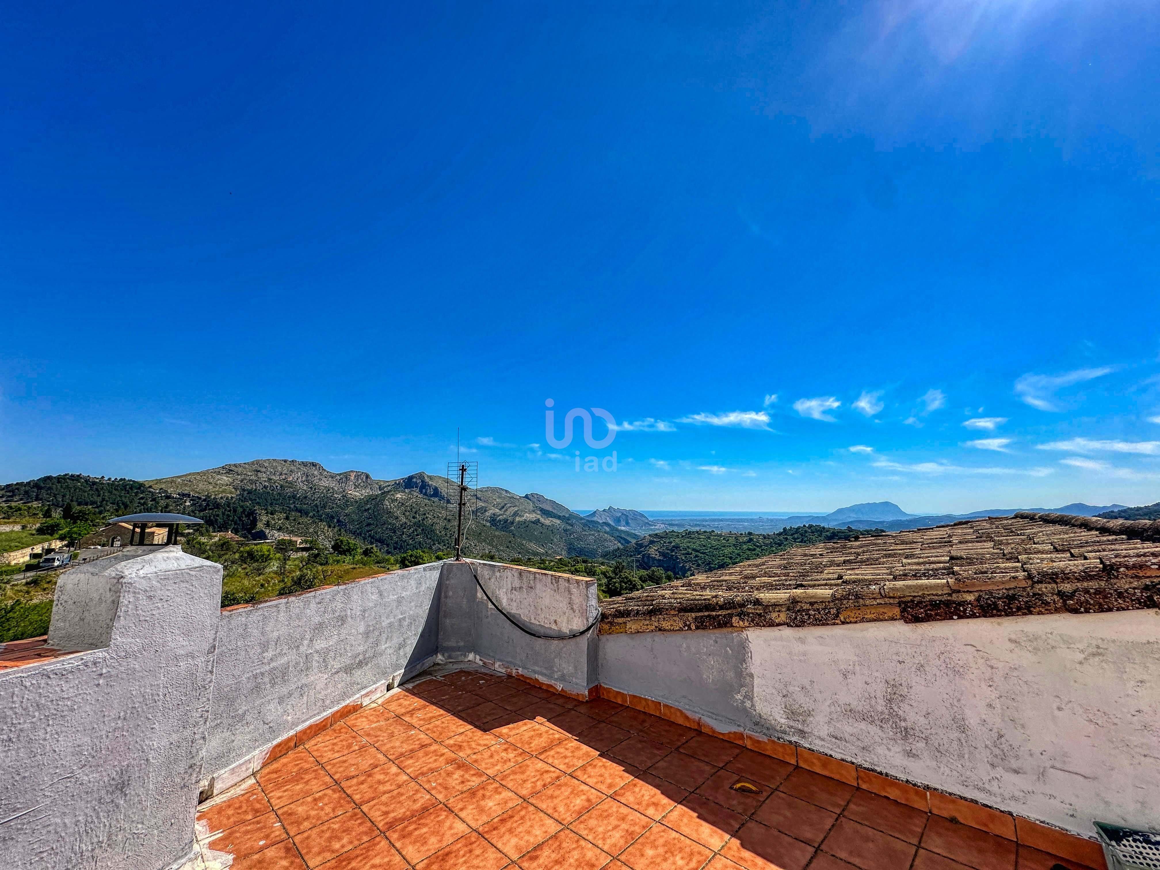 Vista exterior de Casa o xalet en venda en La Vall de Laguar amb Calefacció i Terrassa