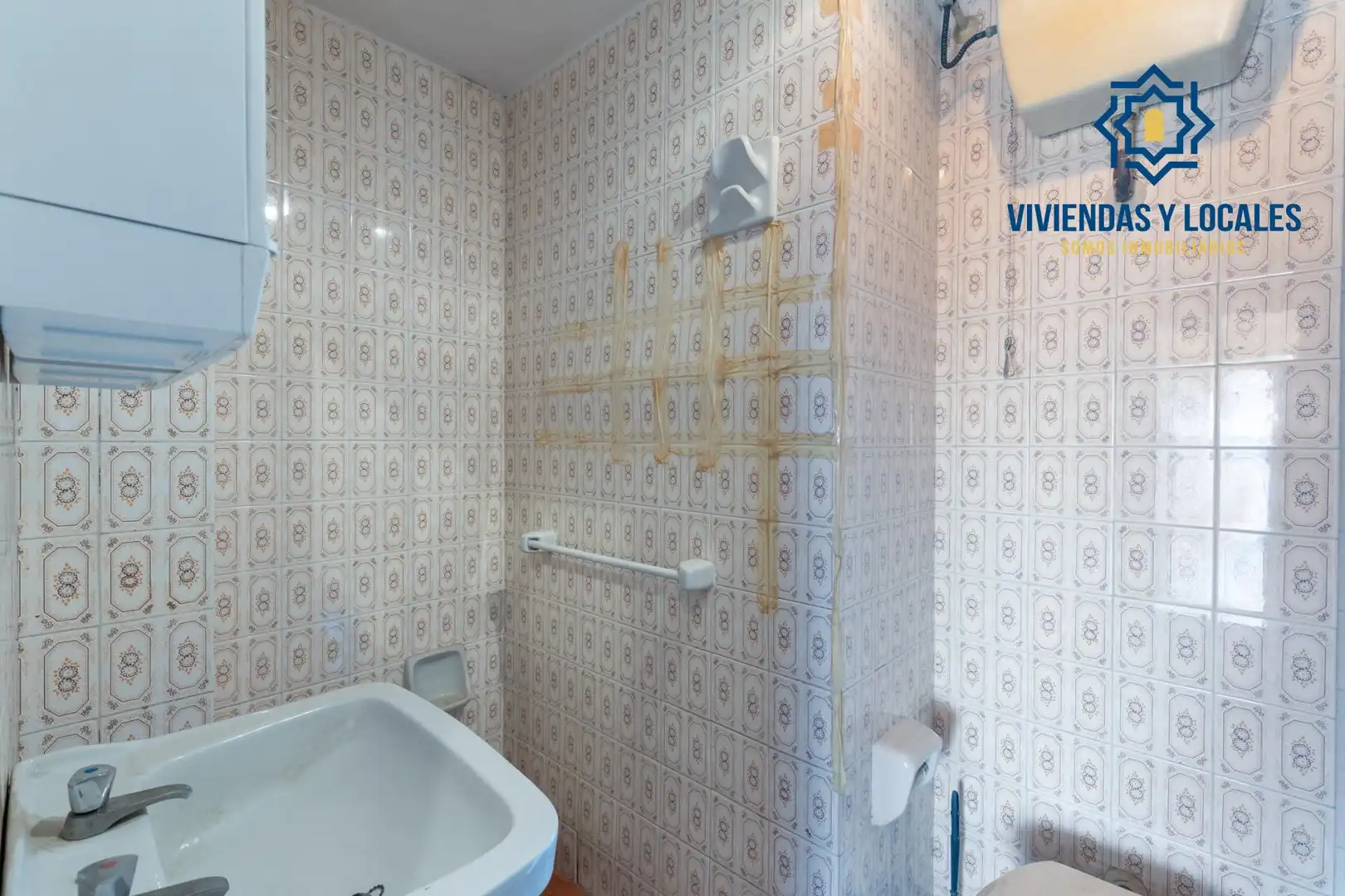 Baño de Piso en venta en Granada con Terraza