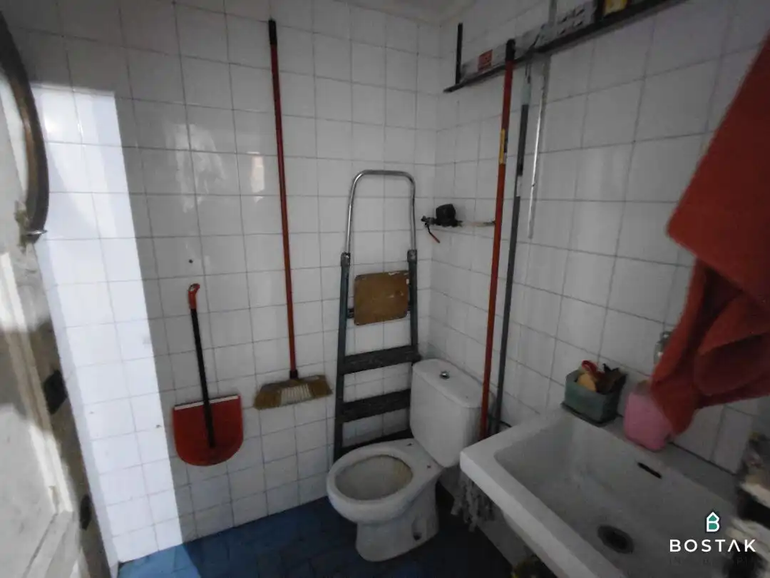 Bathroom of Storage room for sale in Bilbao 