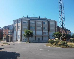 Vista exterior de Pis en venda en Ponferrada amb Parquet i Traster