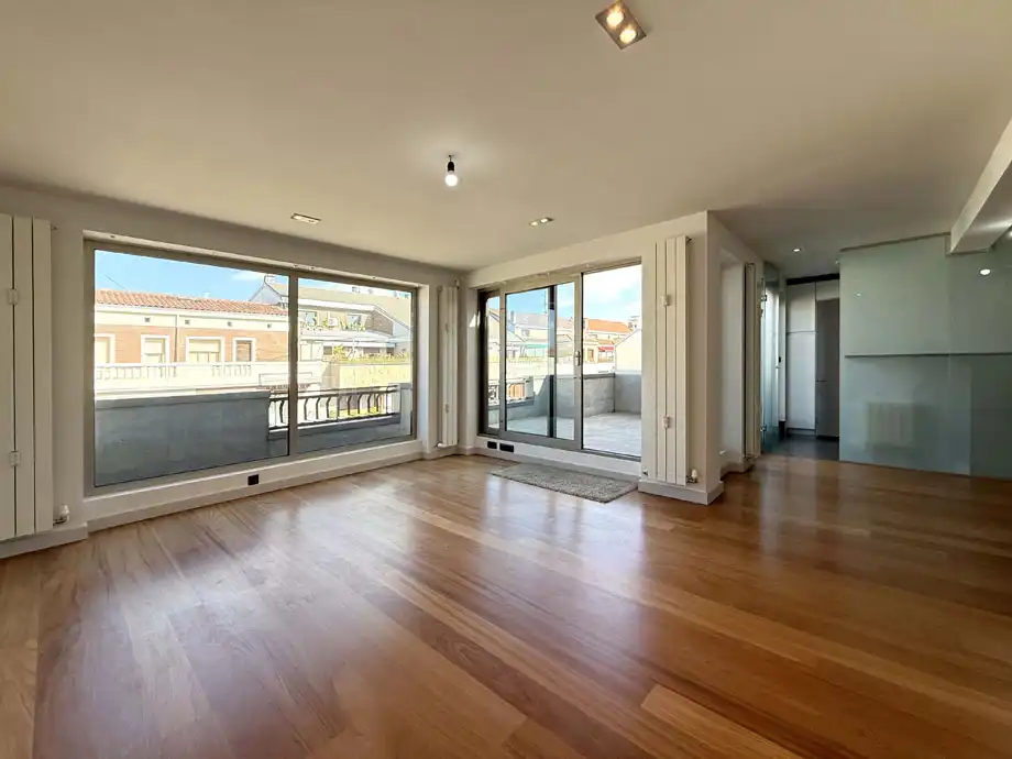 Sala d'estar de Pis en venda en Vitoria - Gasteiz amb Calefacció, Terrassa i Traster