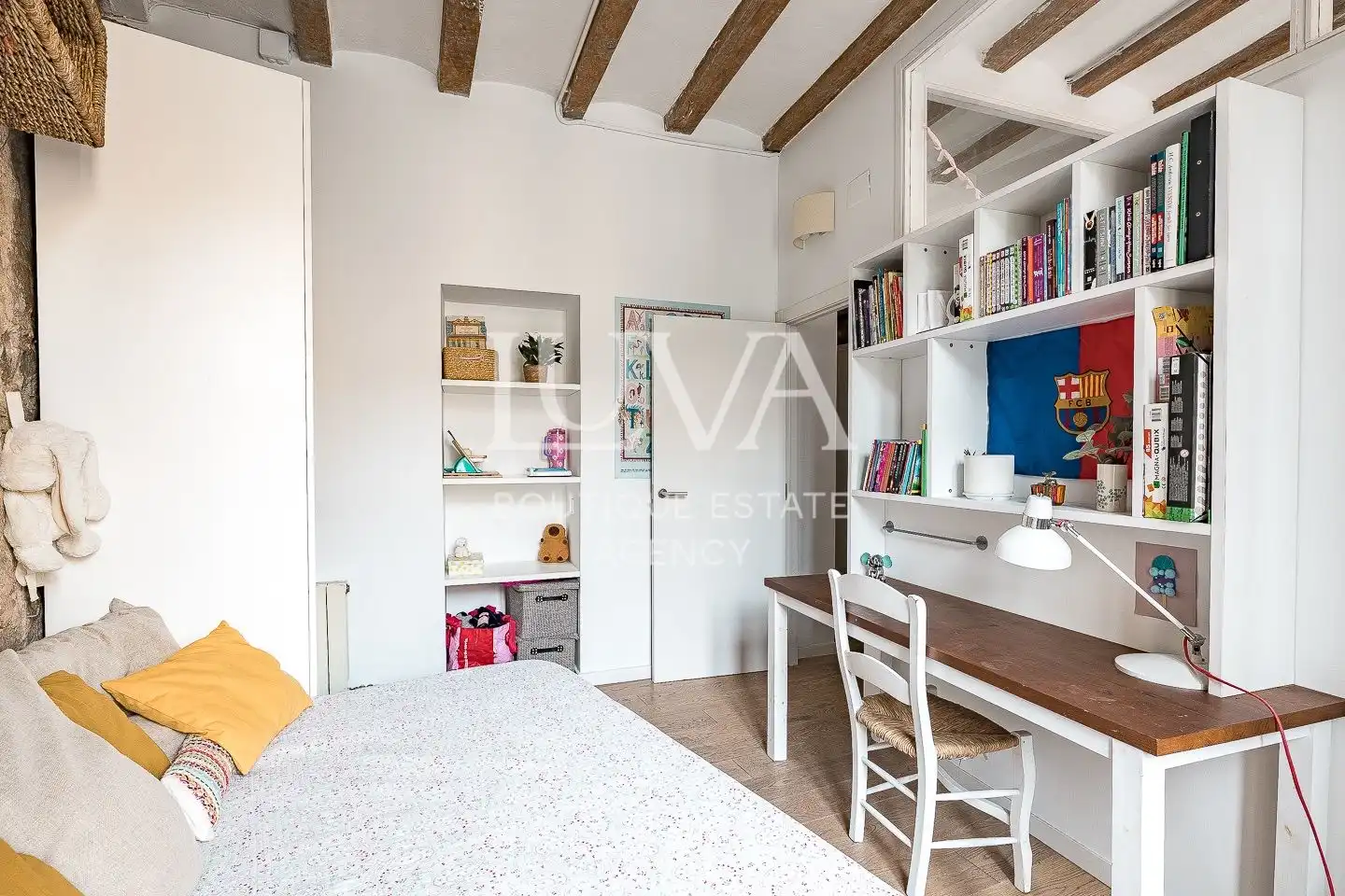 Habitación de Apartamento en venta en Barcelona con Aire acondicionado, Calefacción y Terraza