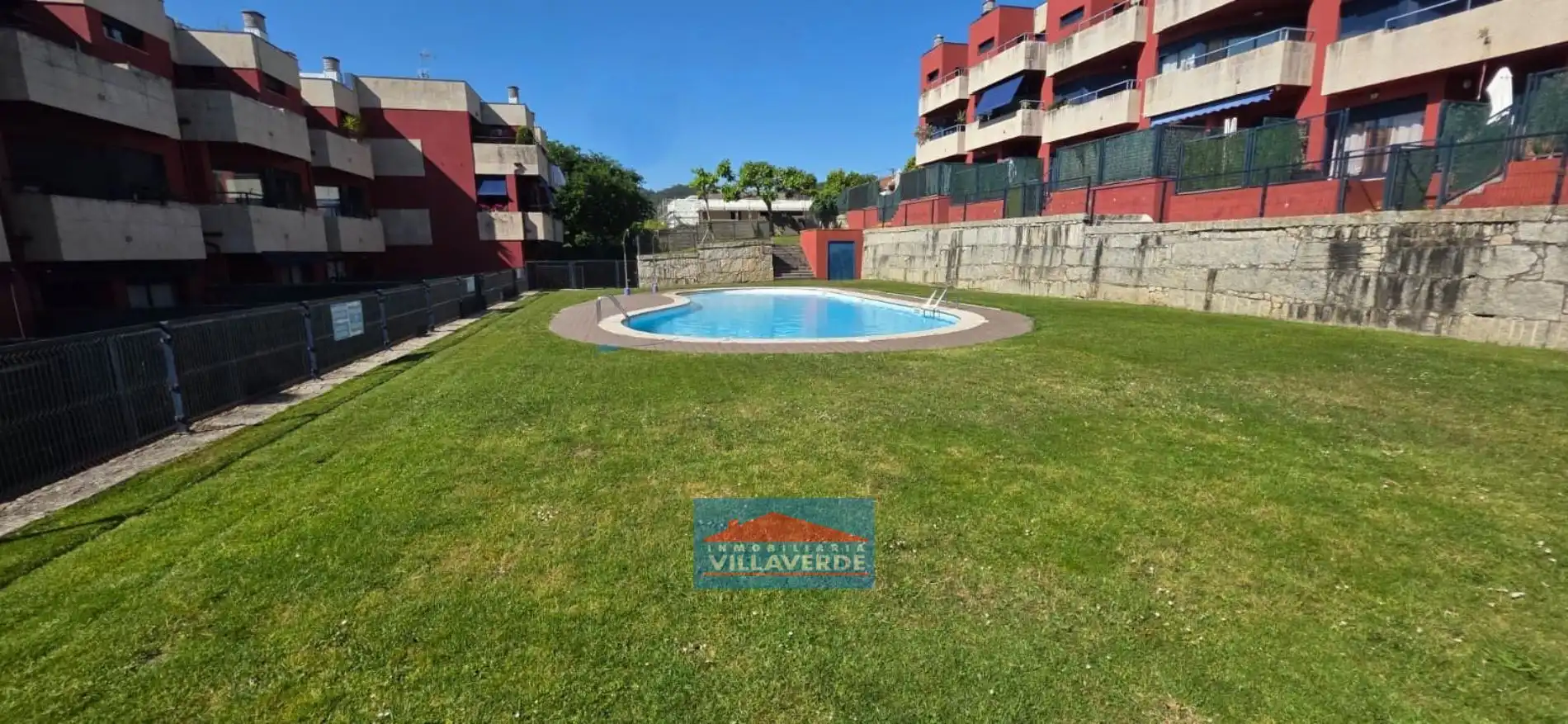 Swimming pool of Flat for sale in Cangas   with Terrace, Storage room and Furnished