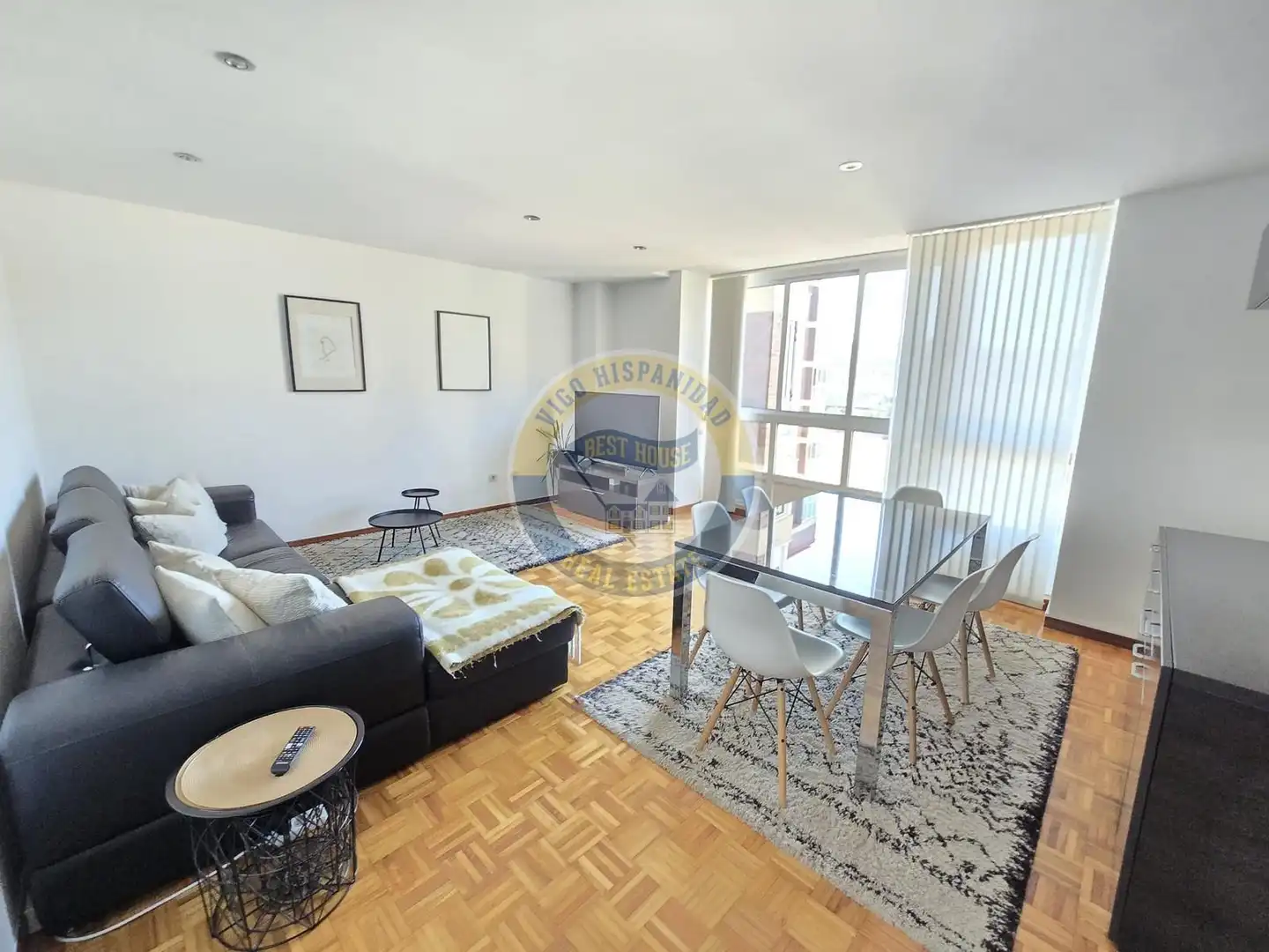 Living room of Flat for rent in Vigo   with Heating and Furnished