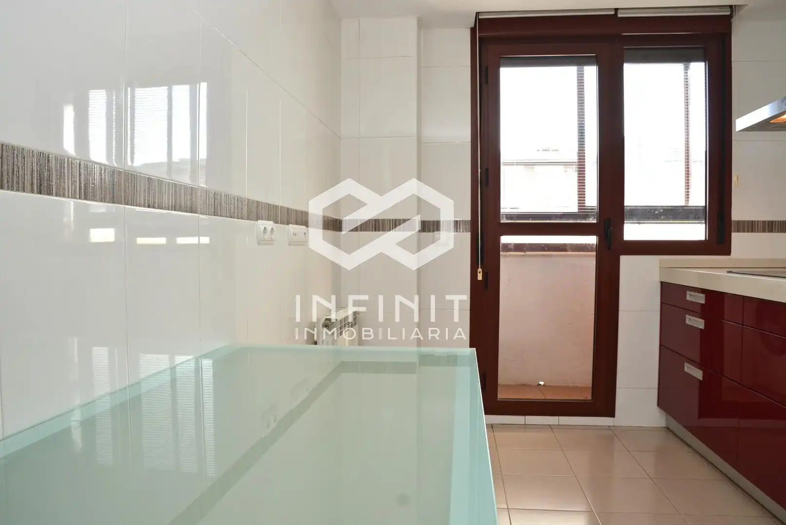 Piso en venta en Guadalajara con Calefacción, Terraza y Trastero