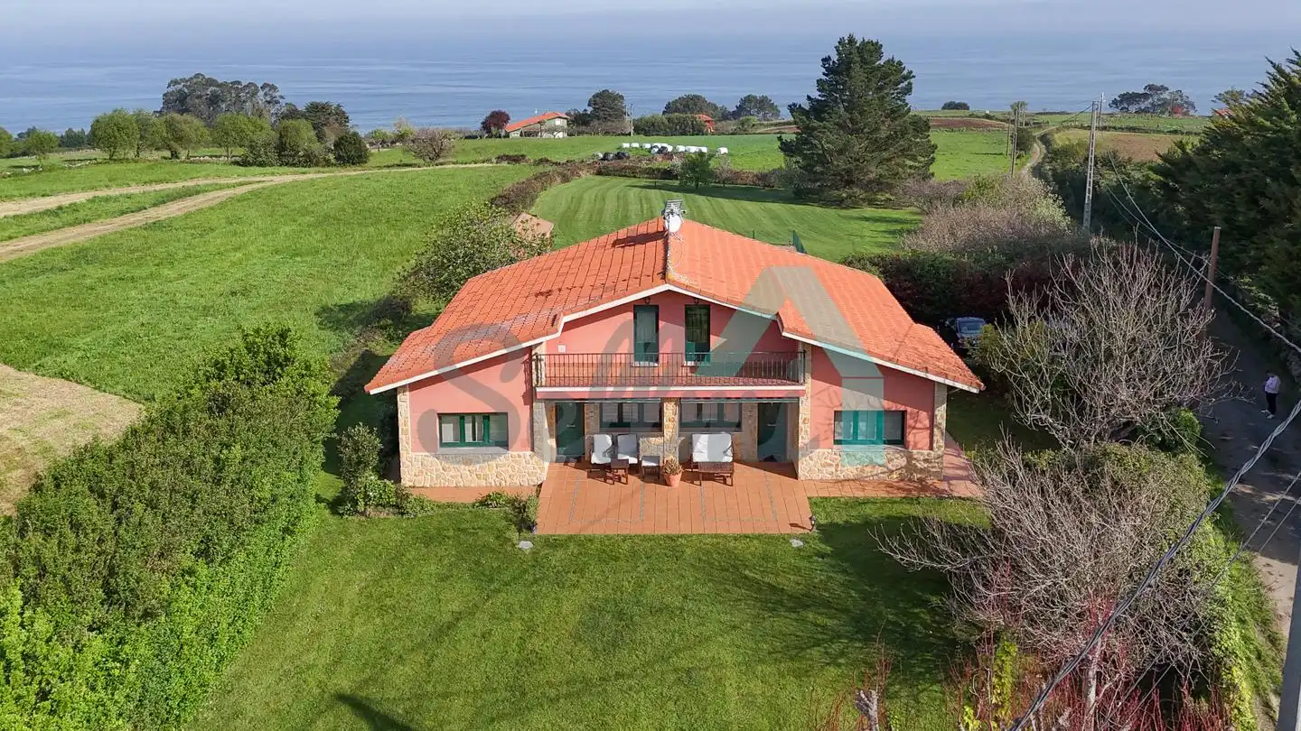 Jardín de Casa o chalet en venta en Villaviciosa con Calefacción, Jardín privado y Terraza