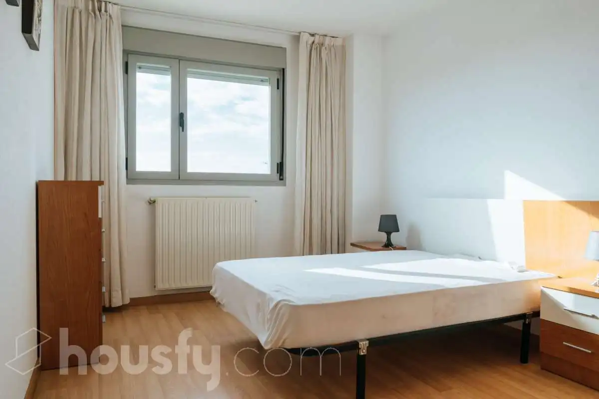 Habitación de Piso de alquiler en Valdemoro con Parquet y Amueblado
