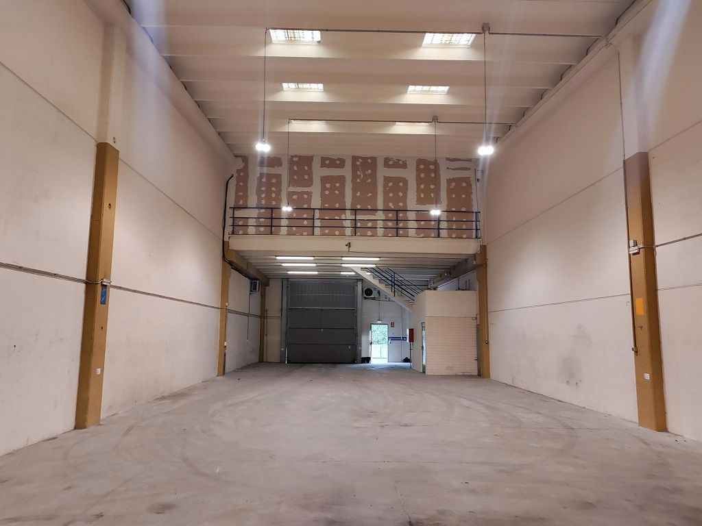 Industrial buildings to rent in Sant Feliu de Llobregat  with Heating