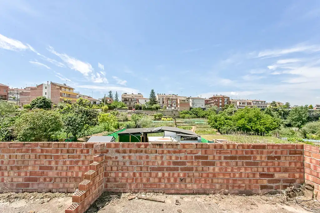 Buildings for sale in Navarcles