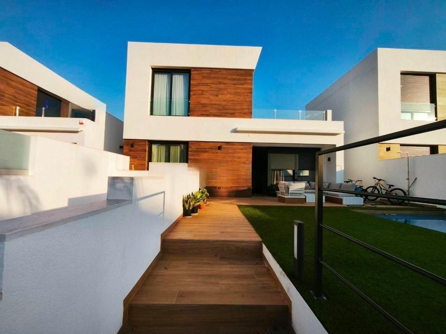 House or chalet for sale in Pueblo Español - Coveta Fumá