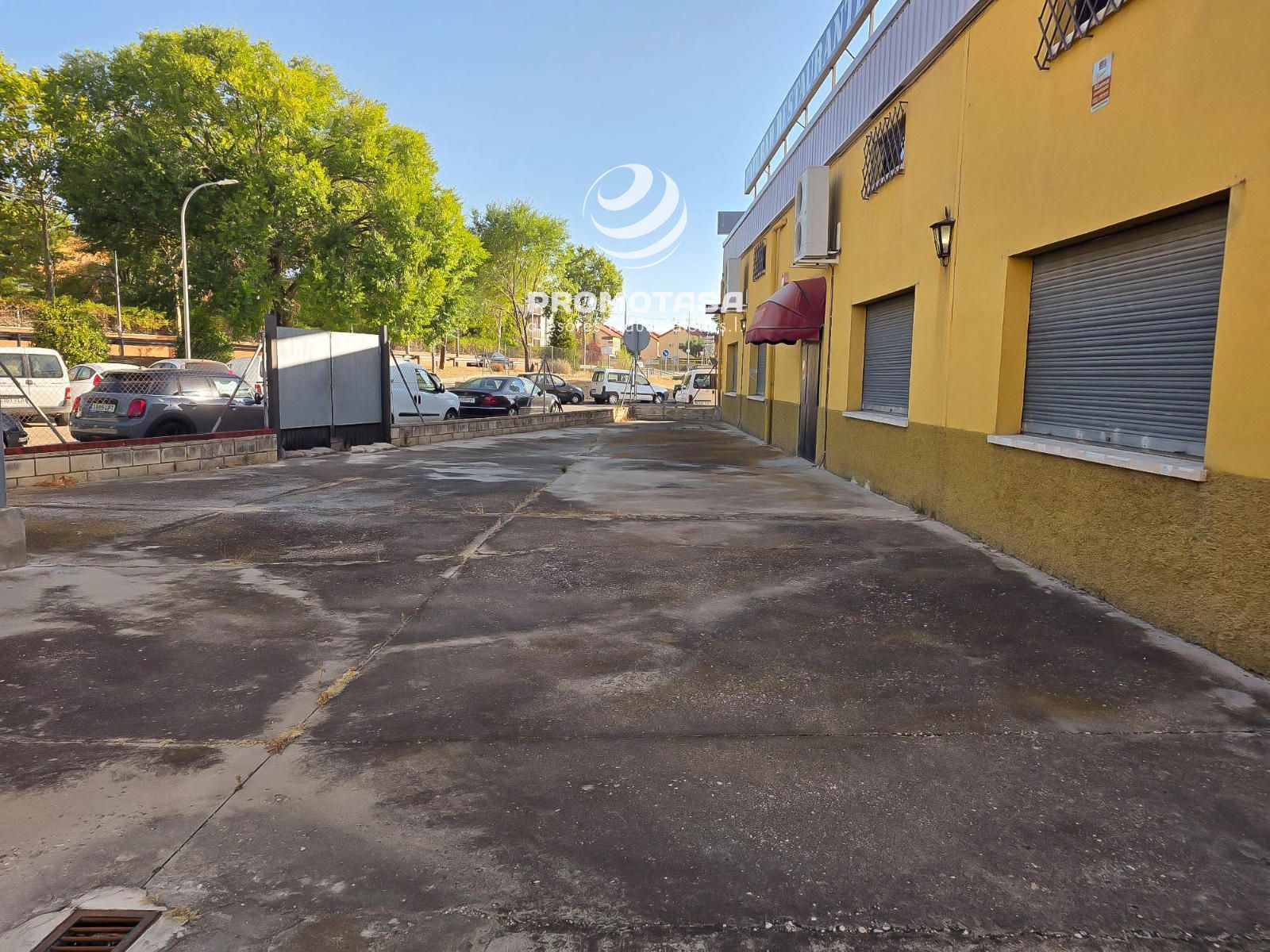 Exterior view of Industrial buildings for sale in Daganzo de Arriba  with Heating