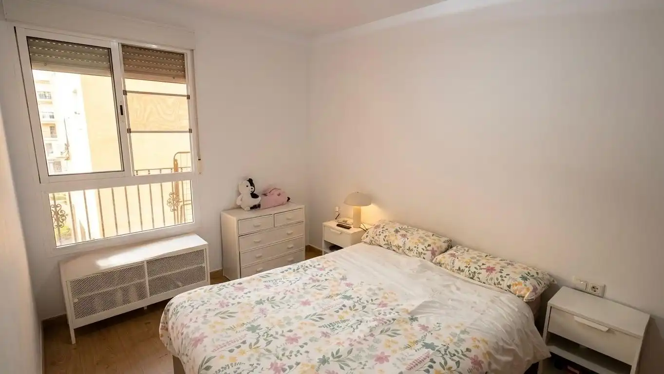 Habitación de Apartamento en venta en L'Eliana con Aire acondicionado, Amueblado y Lavadora