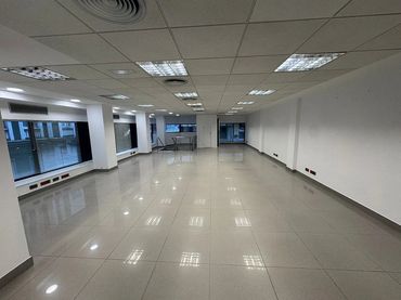 Gewerbefläche zur Miete in Centro