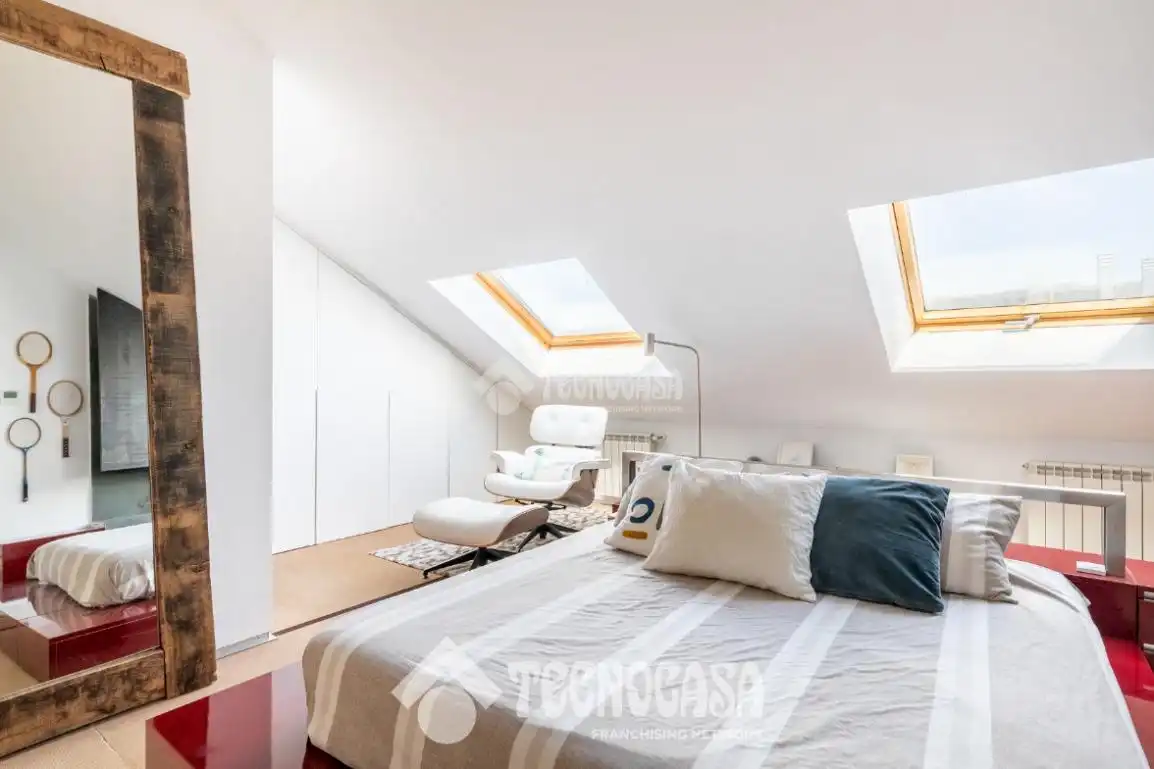 Bedroom of Flat for sale in Las Rozas de Madrid  with Storage room and Community pool